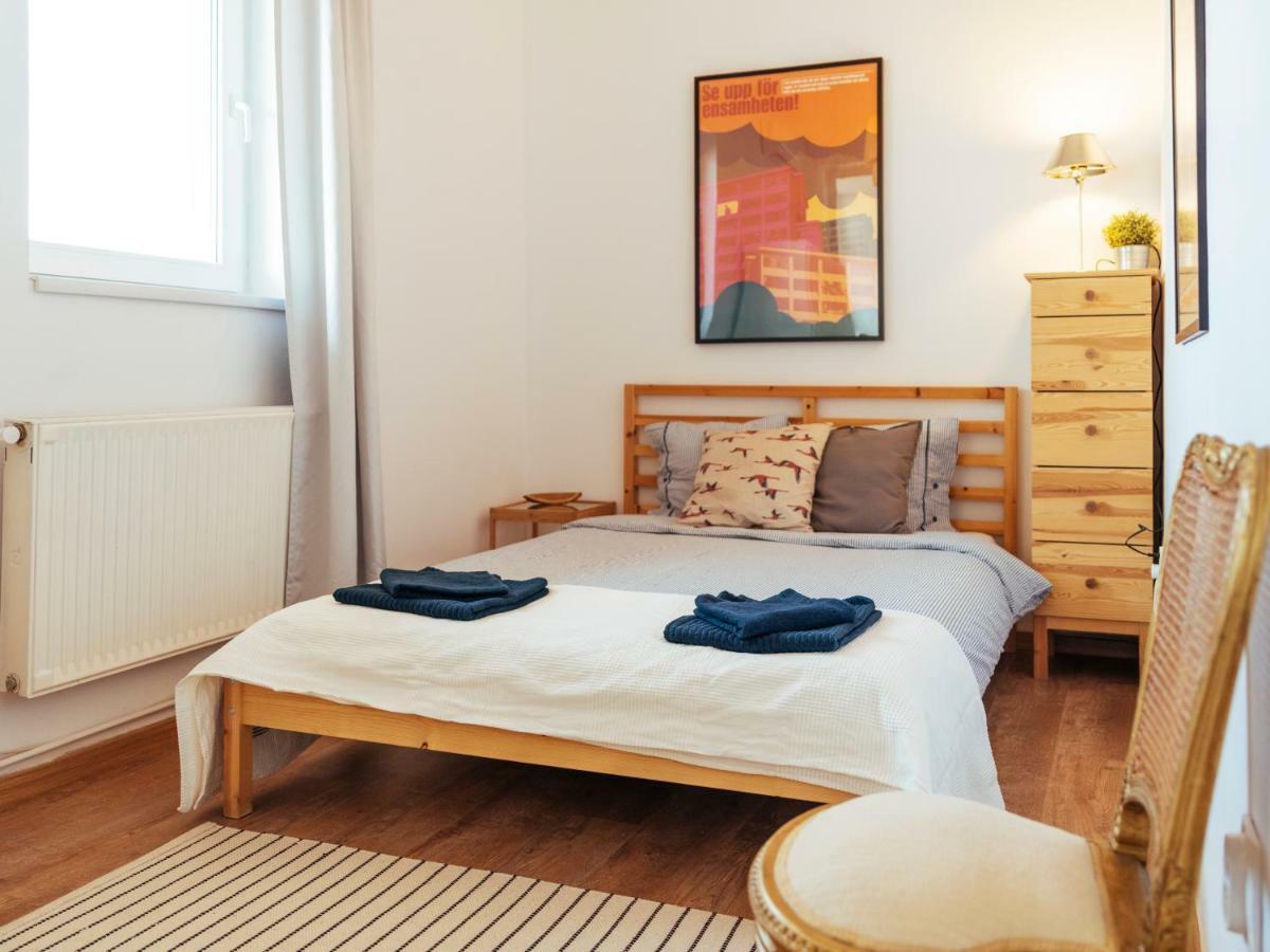 Parkview Apartment - Spectacular View & 2 Bedrooms Bukarest Eksteriør billede